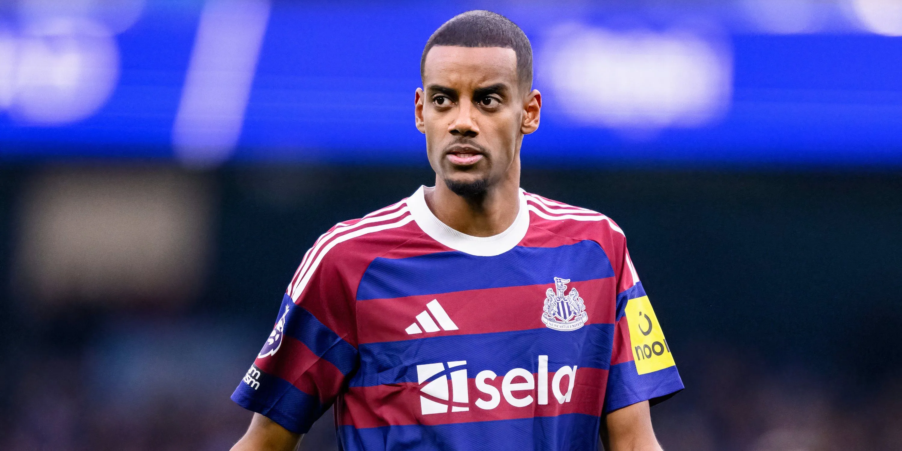 Alexander Isak thi đấu trong màu áo Newcastle United