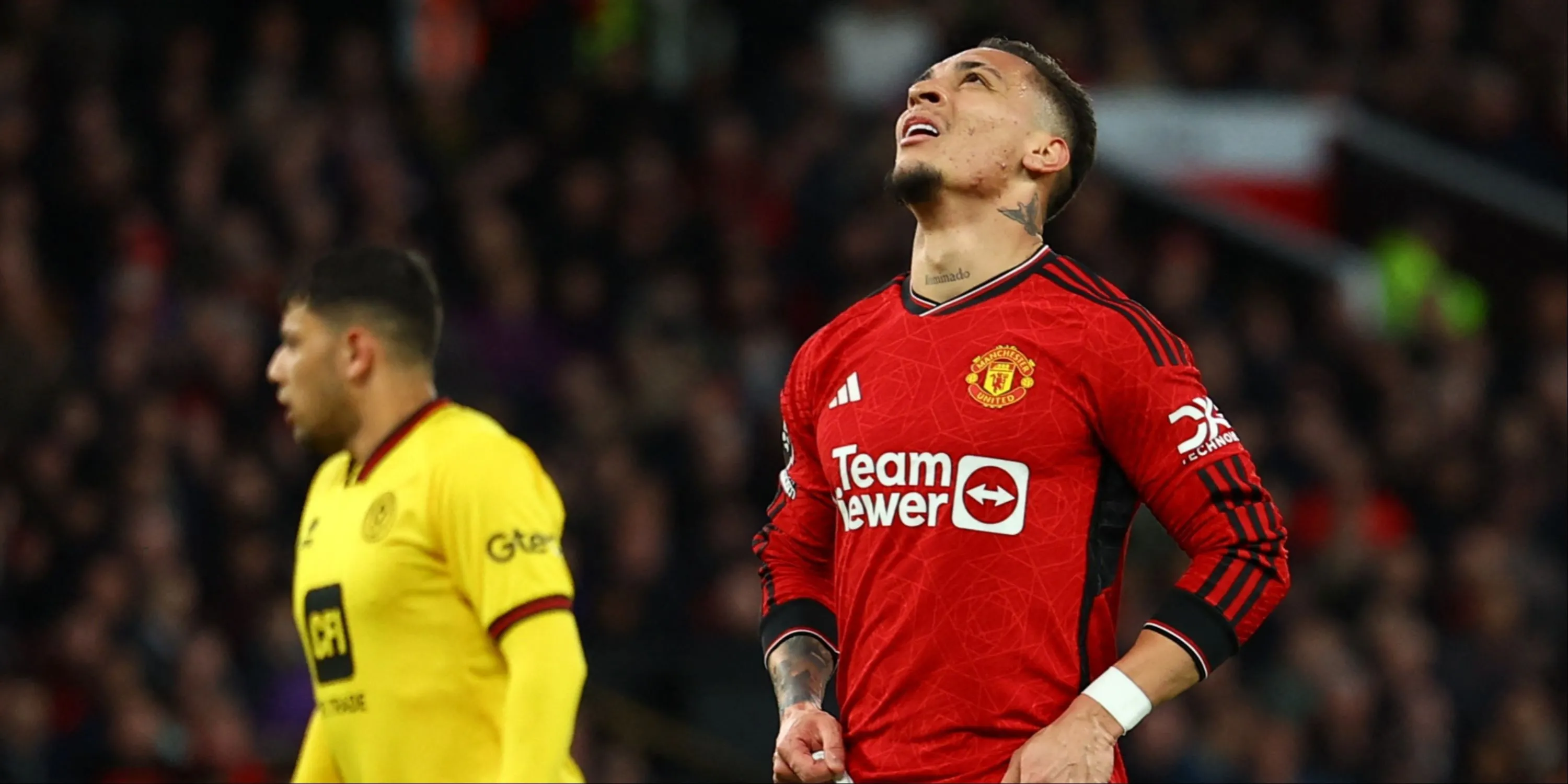 Antony trong màu áo Man Utd đối đầu Sheffield United tại Ngoại hạng Anh