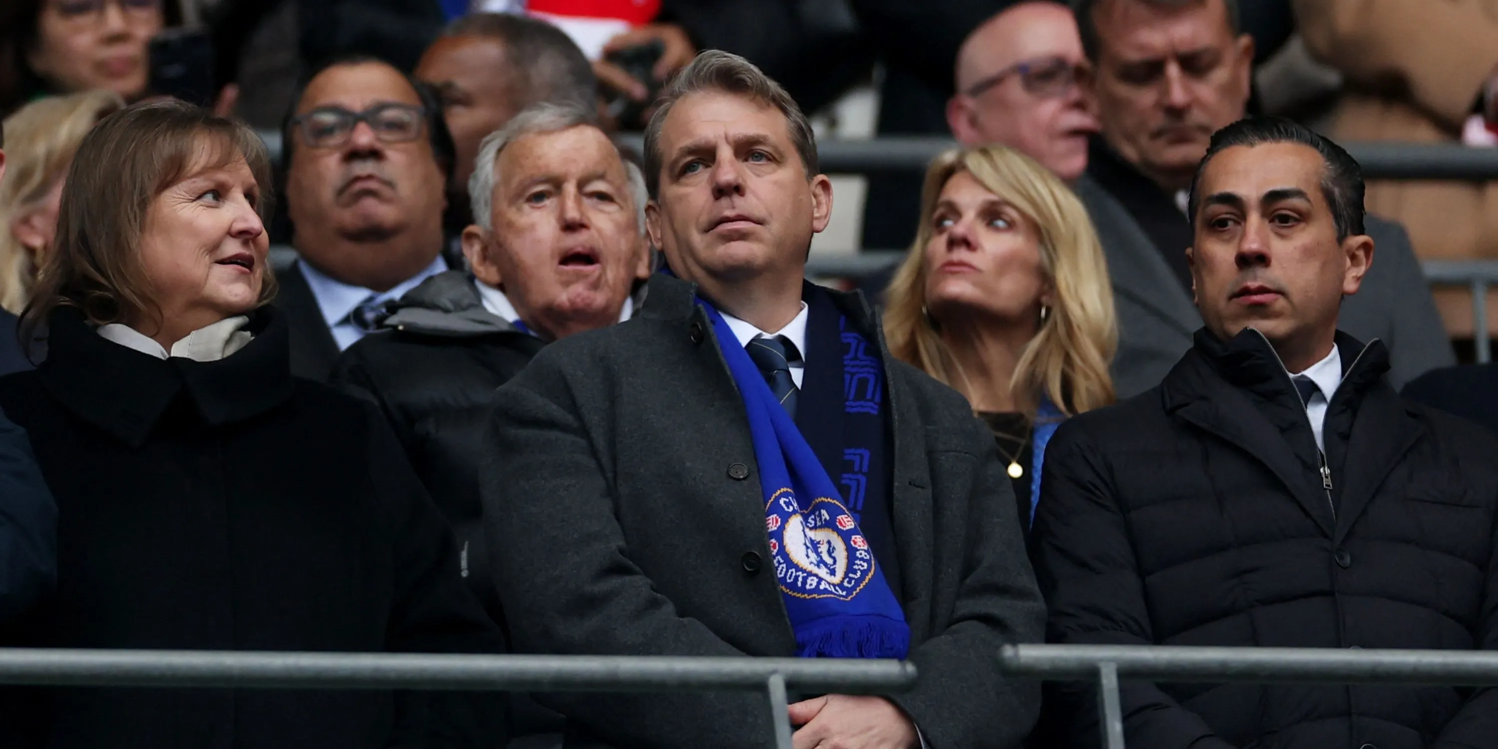 Chủ tịch Todd Boehly và Behdad Eghbali theo dõi trận đấu của Chelsea tại Premier League