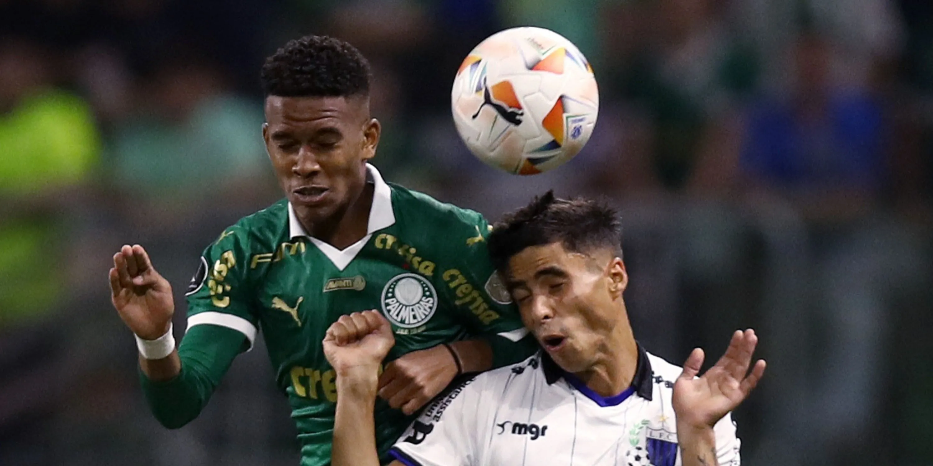 Estêvão Willian thể hiện kỹ năng trong màu áo Palmeiras tại Brasileirão