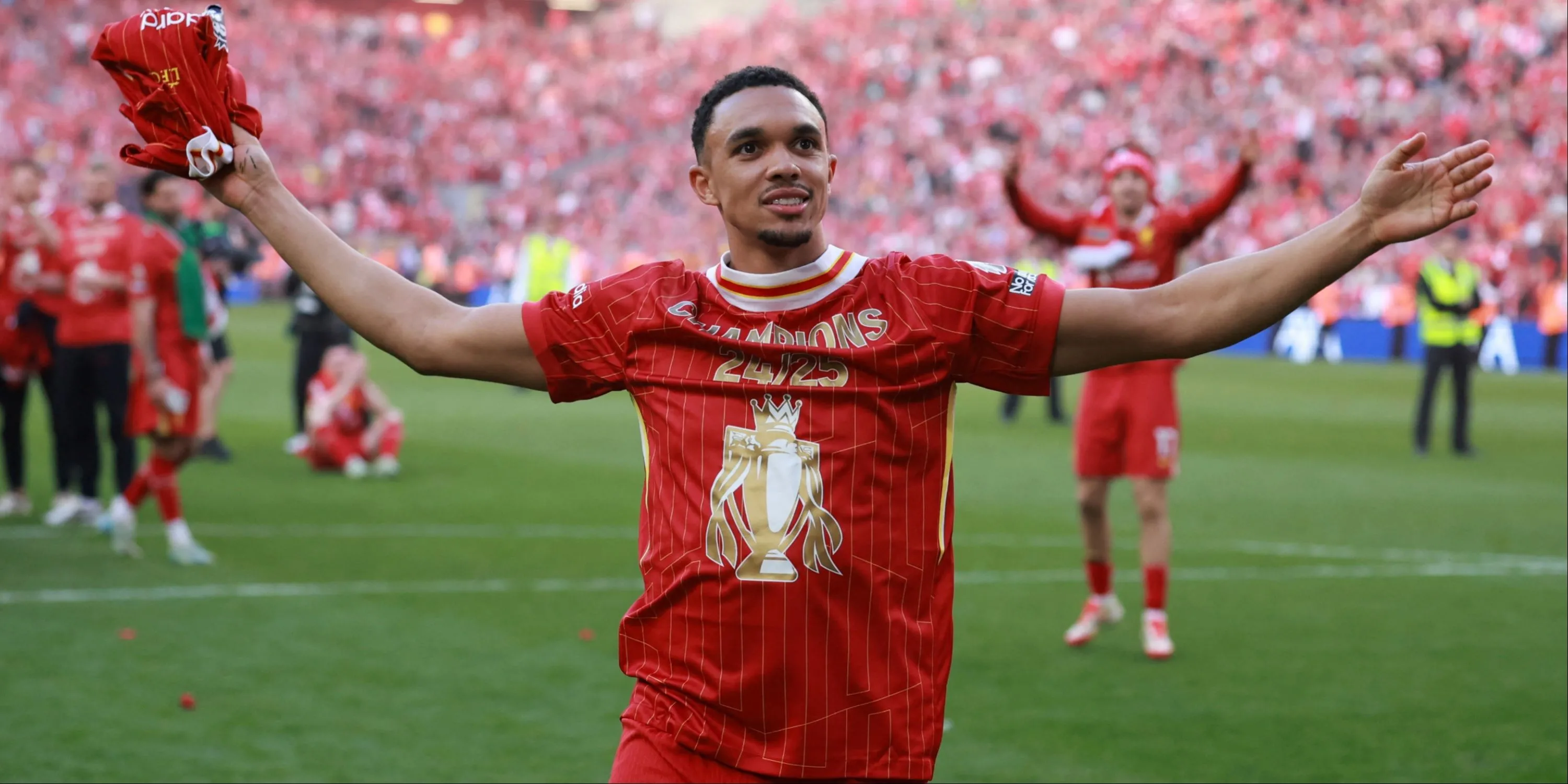 Hậu vệ Trent Alexander-Arnold trong buổi tập của Liverpool