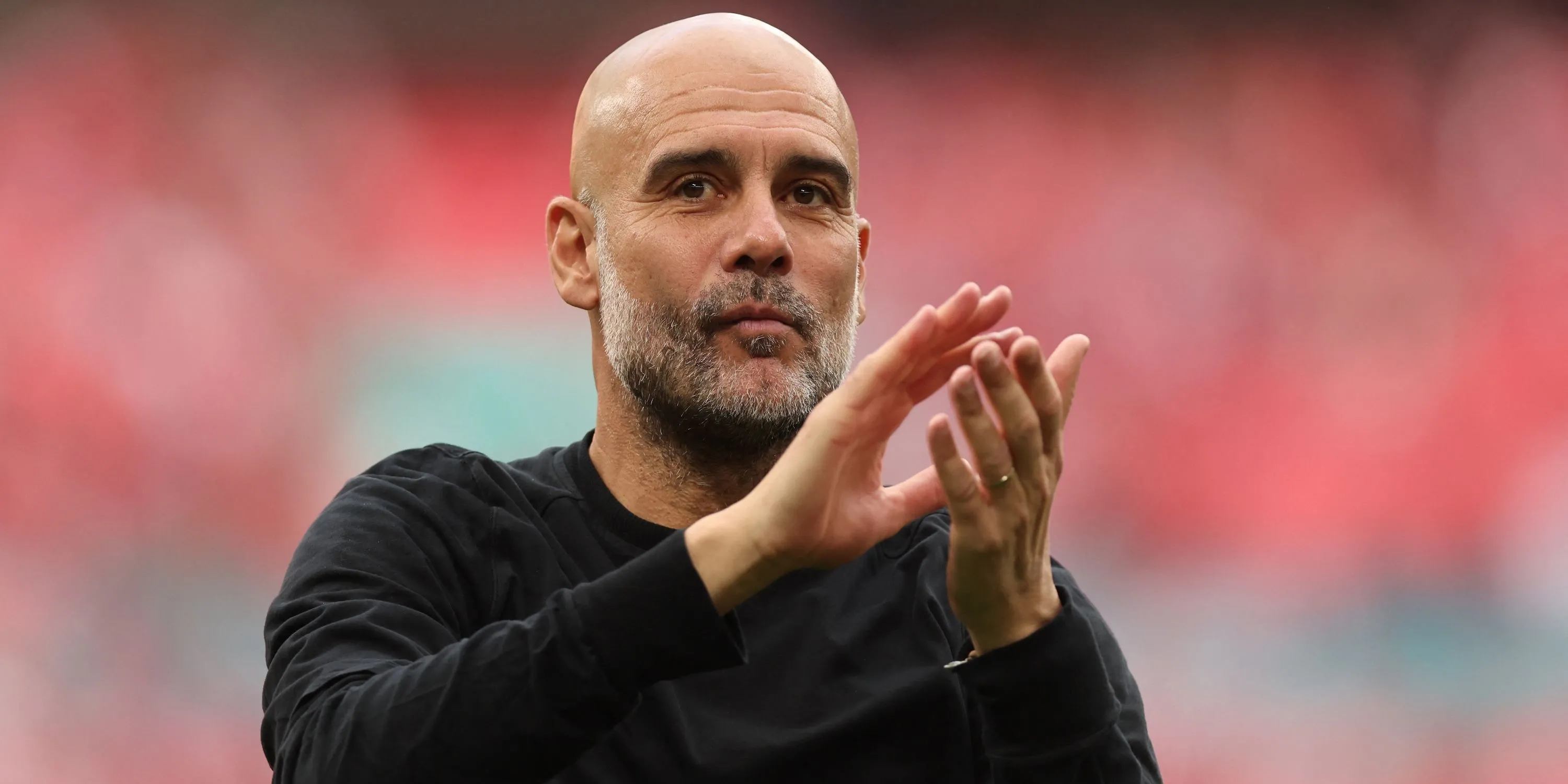 HLV Pep Guardiola đang tính toán phương án làm mới hàng tiền vệ Man City