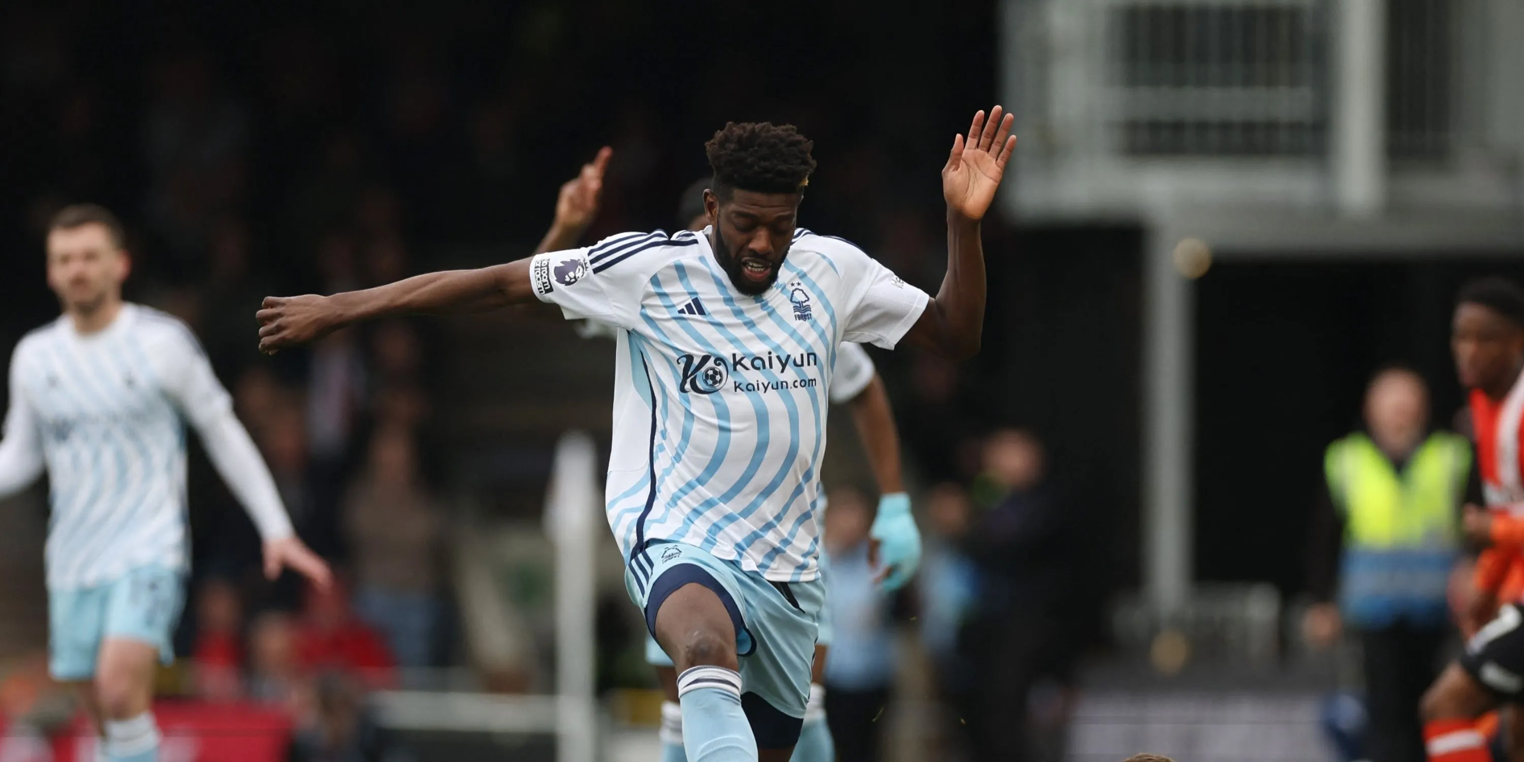 Ibrahim Sangare trong màu áo Nottingham Forest
