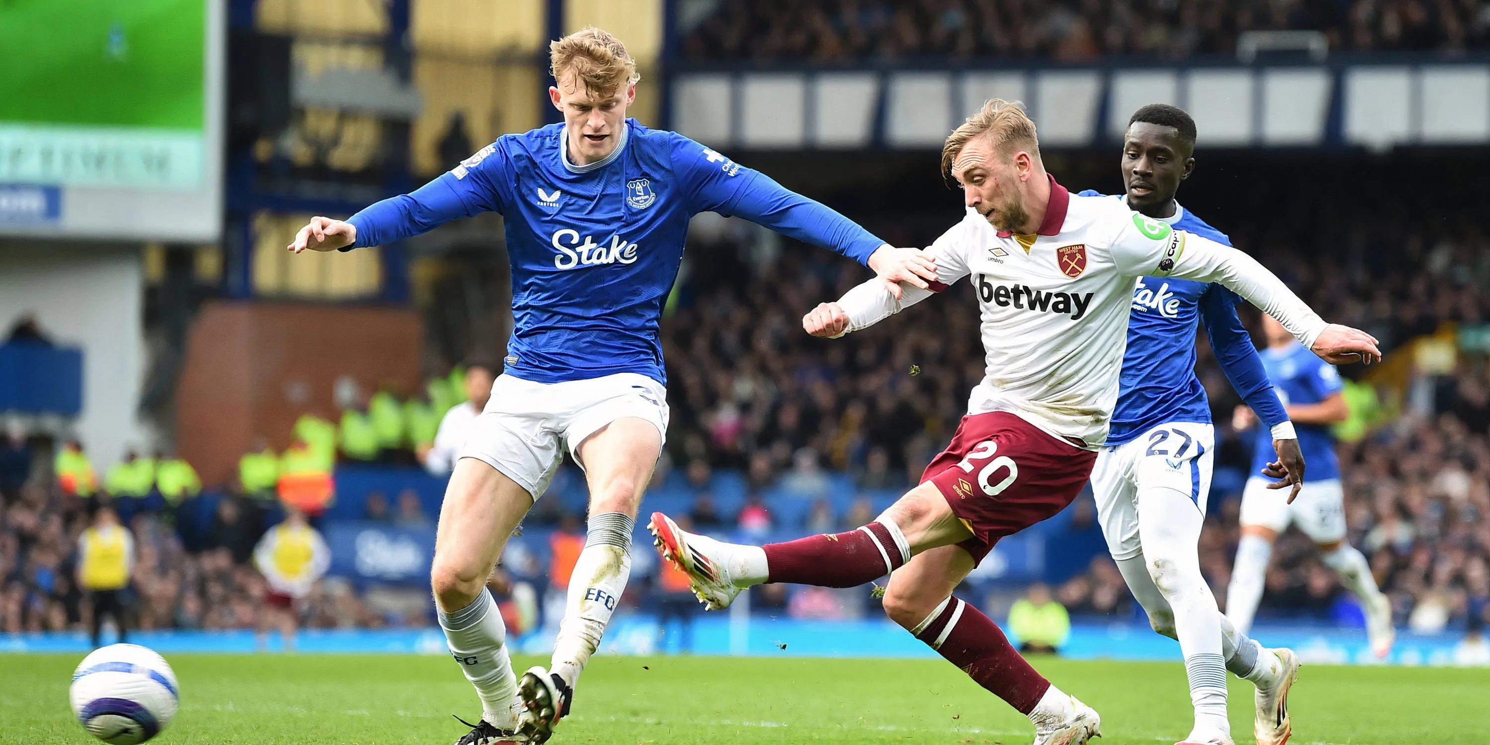 Jarrad Branthwaite, trung vệ trẻ tài năng của Everton