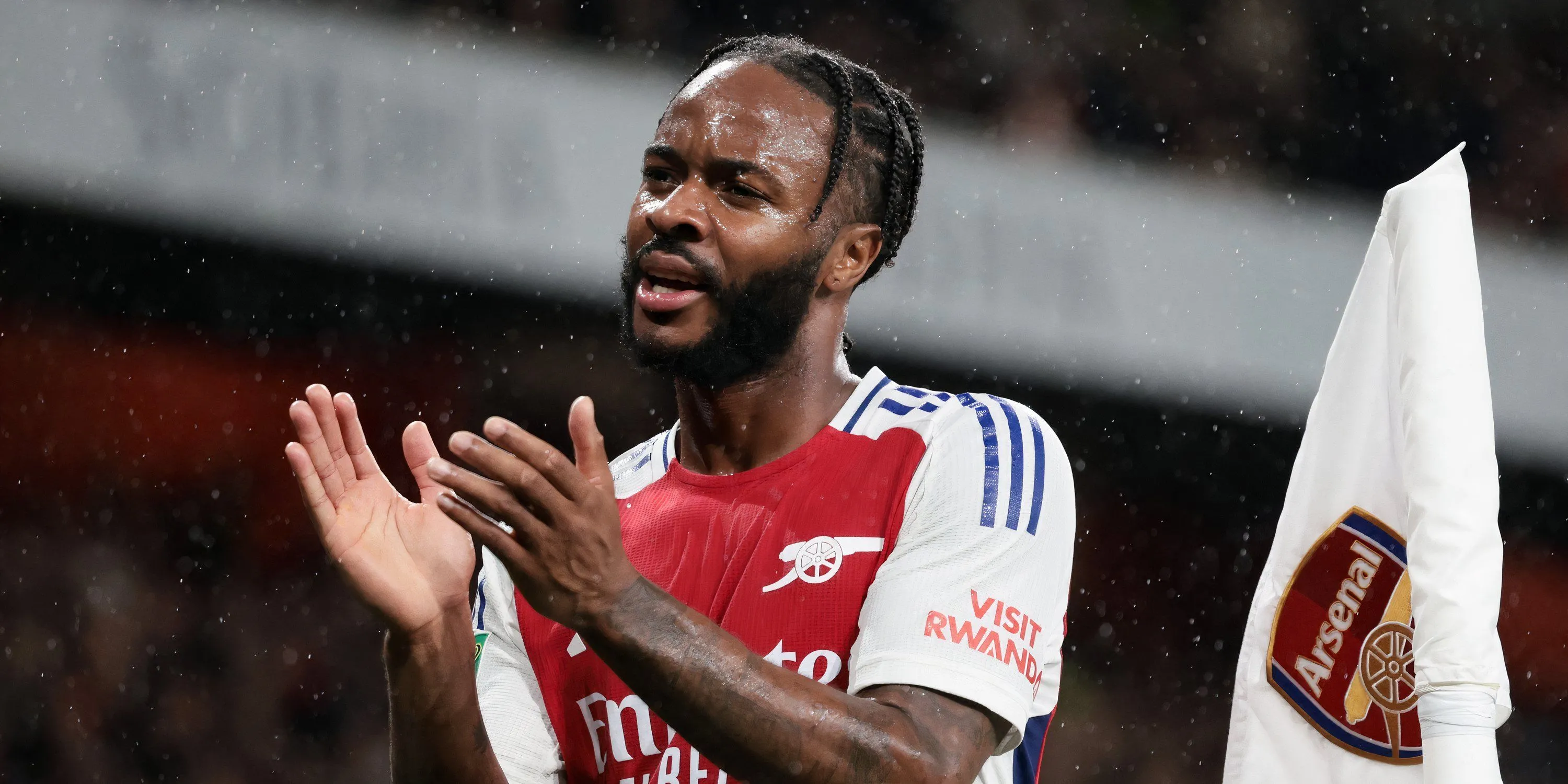 Raheem Sterling trong màu áo Arsenal không đáp ứng được kỳ vọng sau khi chuyển đến theo dạng cho mượn