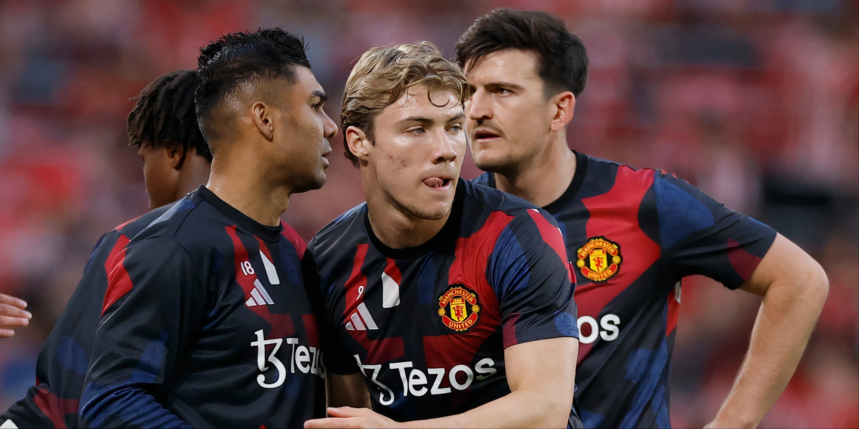 Rasmus Hojlund ăn mừng bàn thắng cho Man Utd tại Premier League