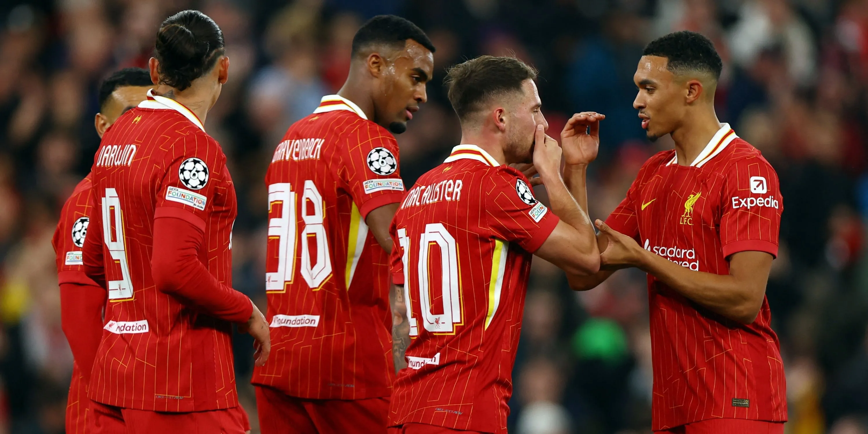 Ryan Gravenberch thể hiện kỹ năng trong màu áo Liverpool