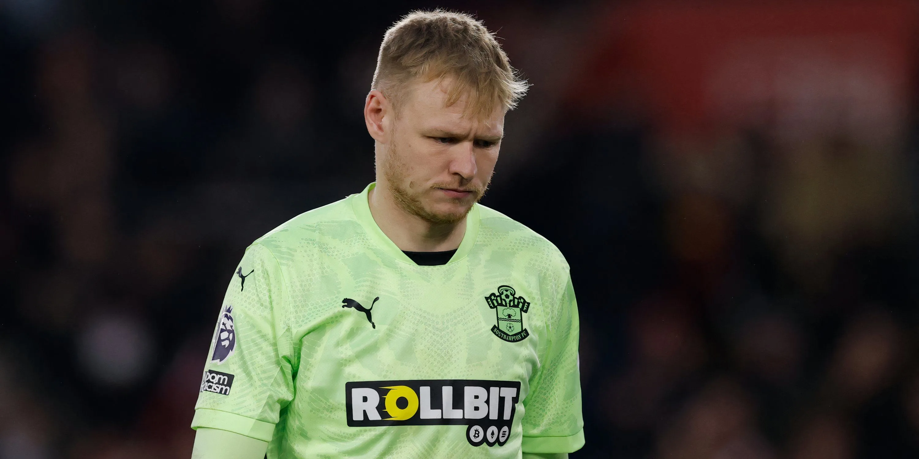 Thủ môn Aaron Ramsdale thời còn thi đấu cho Arsenal