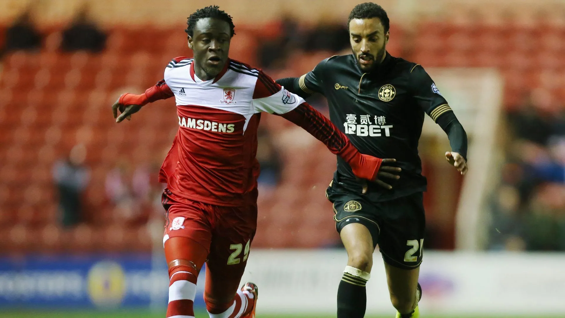 Tiền đạo Kei Kamara thi đấu cho Middlesbrough ở Championship