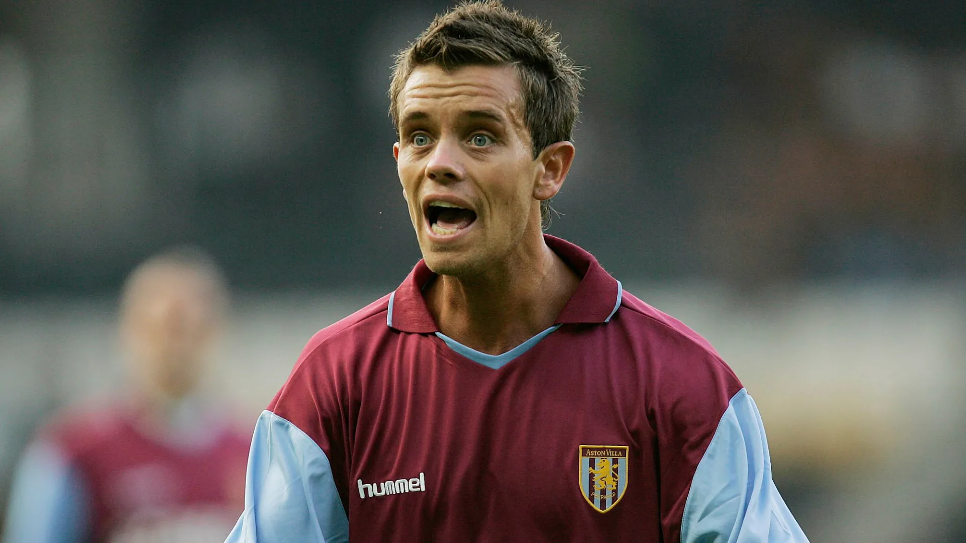 Chuyên gia Lee Hendrie phát biểu về Aston Villa và Birmingham City