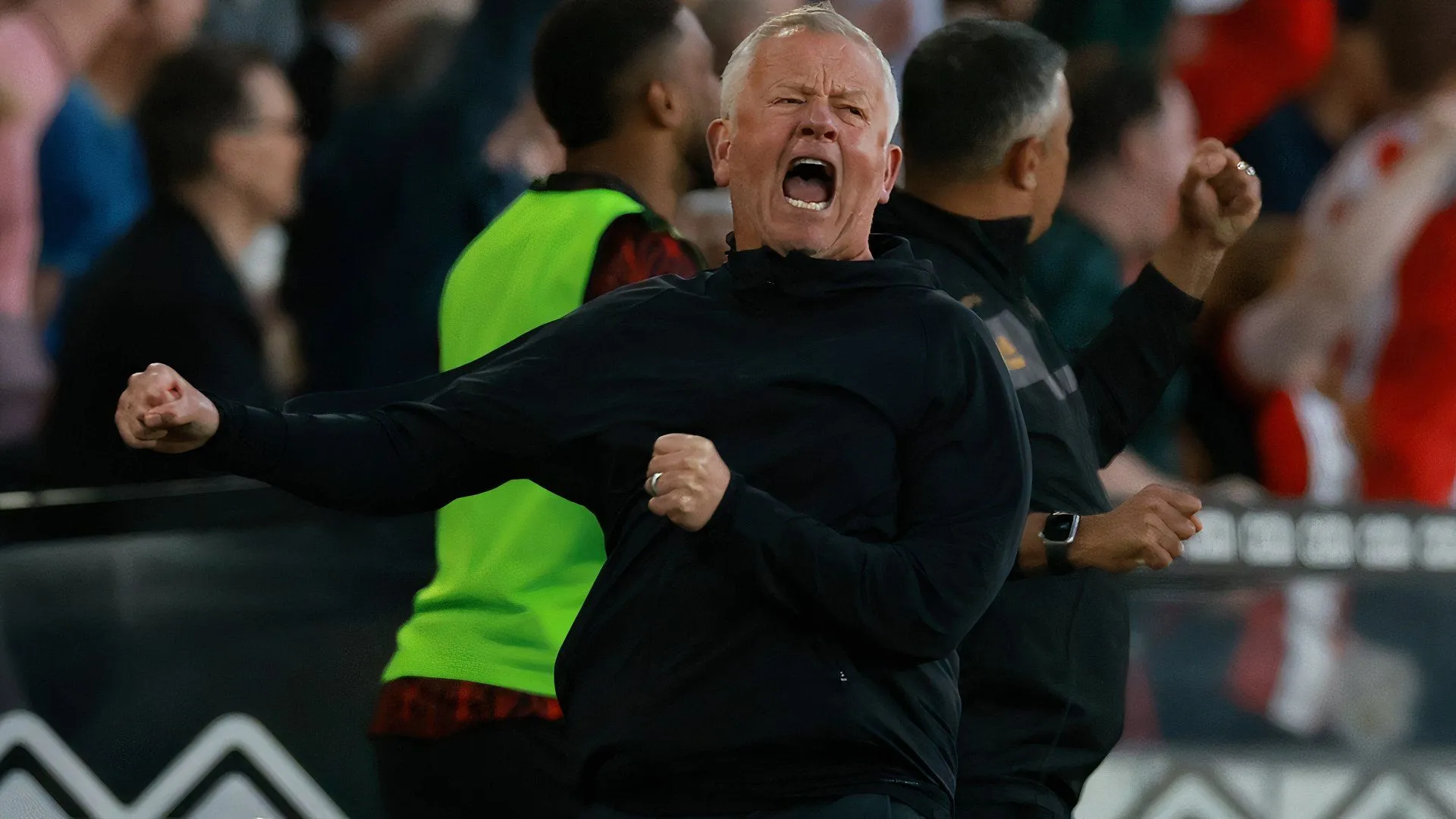 HLV Chris Wilder của Sheffield United ăn mừng