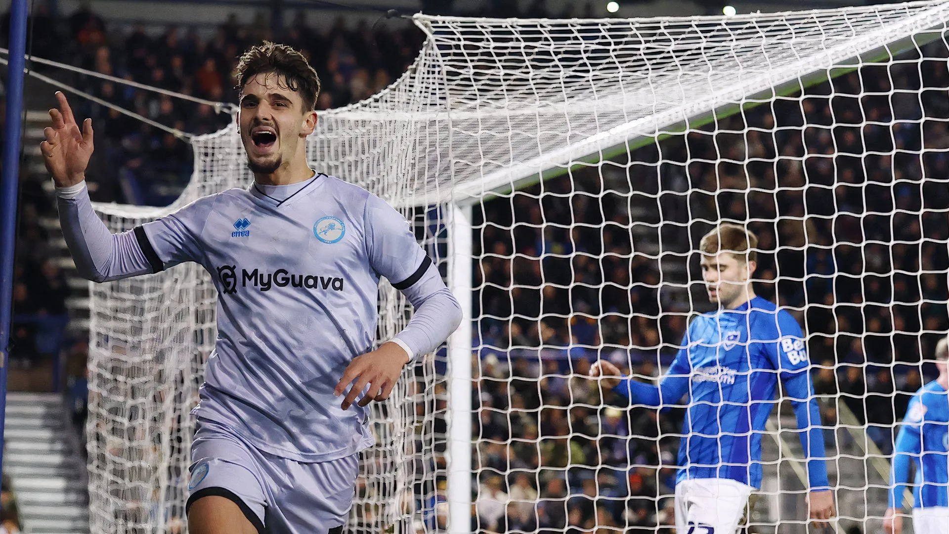 Ivanovic trong trận đấu của Millwall