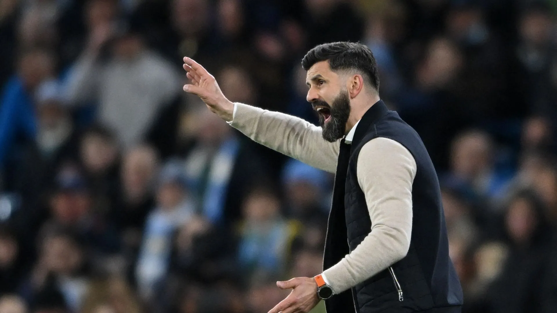 Miron Muslic trong thời gian dẫn dắt Plymouth Argyle