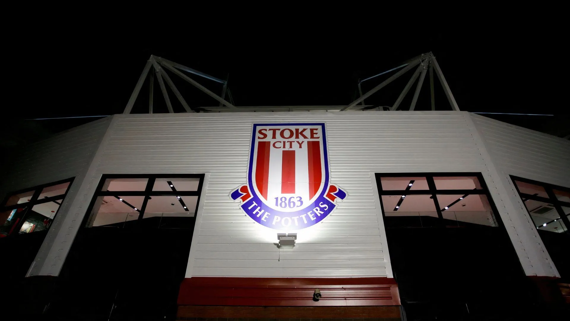 Sân vận động Bet365 của câu lạc bộ Stoke City, nơi diễn ra buổi tham vấn người hâm mộ về logo mới