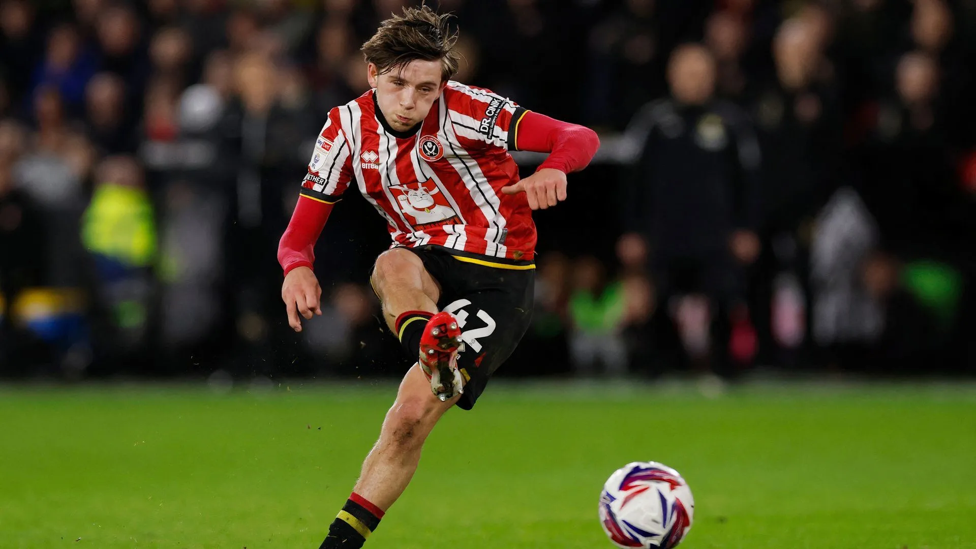 Sydie Peck trong màu áo Sheffield United thi đấu tại Championship mùa giải 24/25