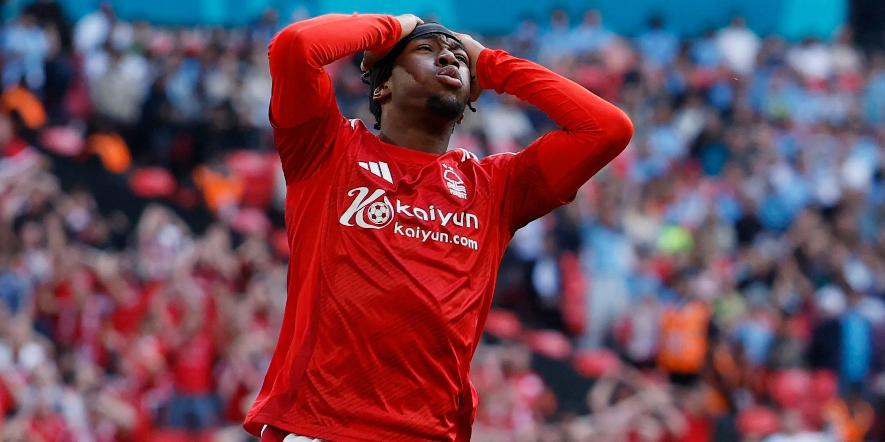 Anthony Elanga trong màu áo Nottingham Forest thể hiện cảm xúc