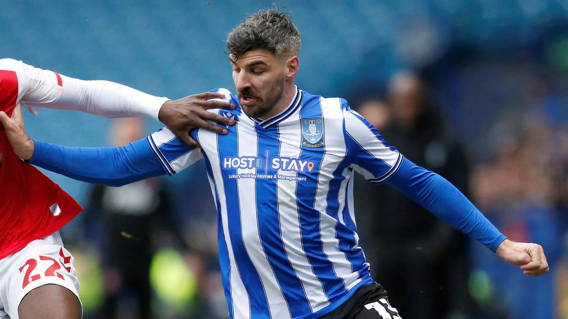 Callum Paterson trong màu áo Sheffield Wednesday tại Hillsborough