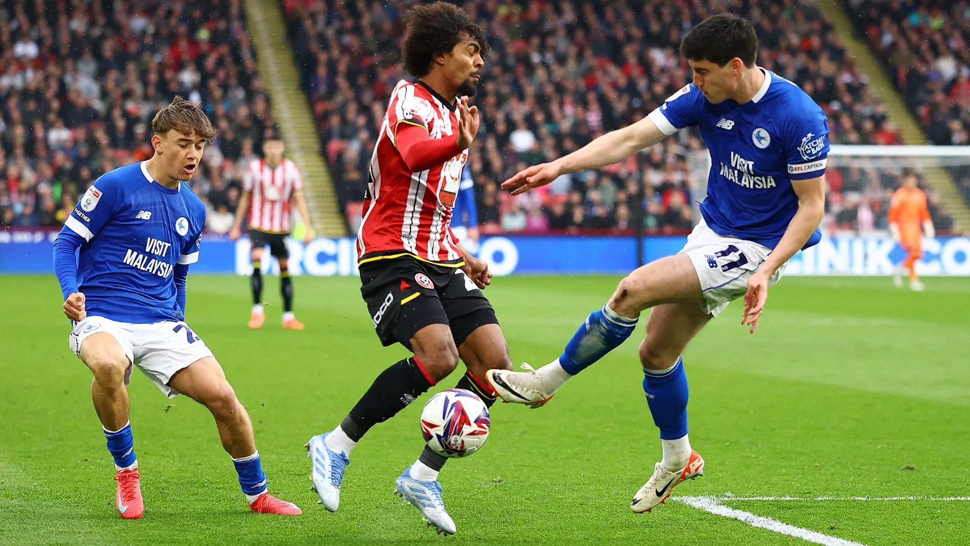 Cầu thủ chạy cánh Callum O'Dowda, người vừa rời Cardiff City