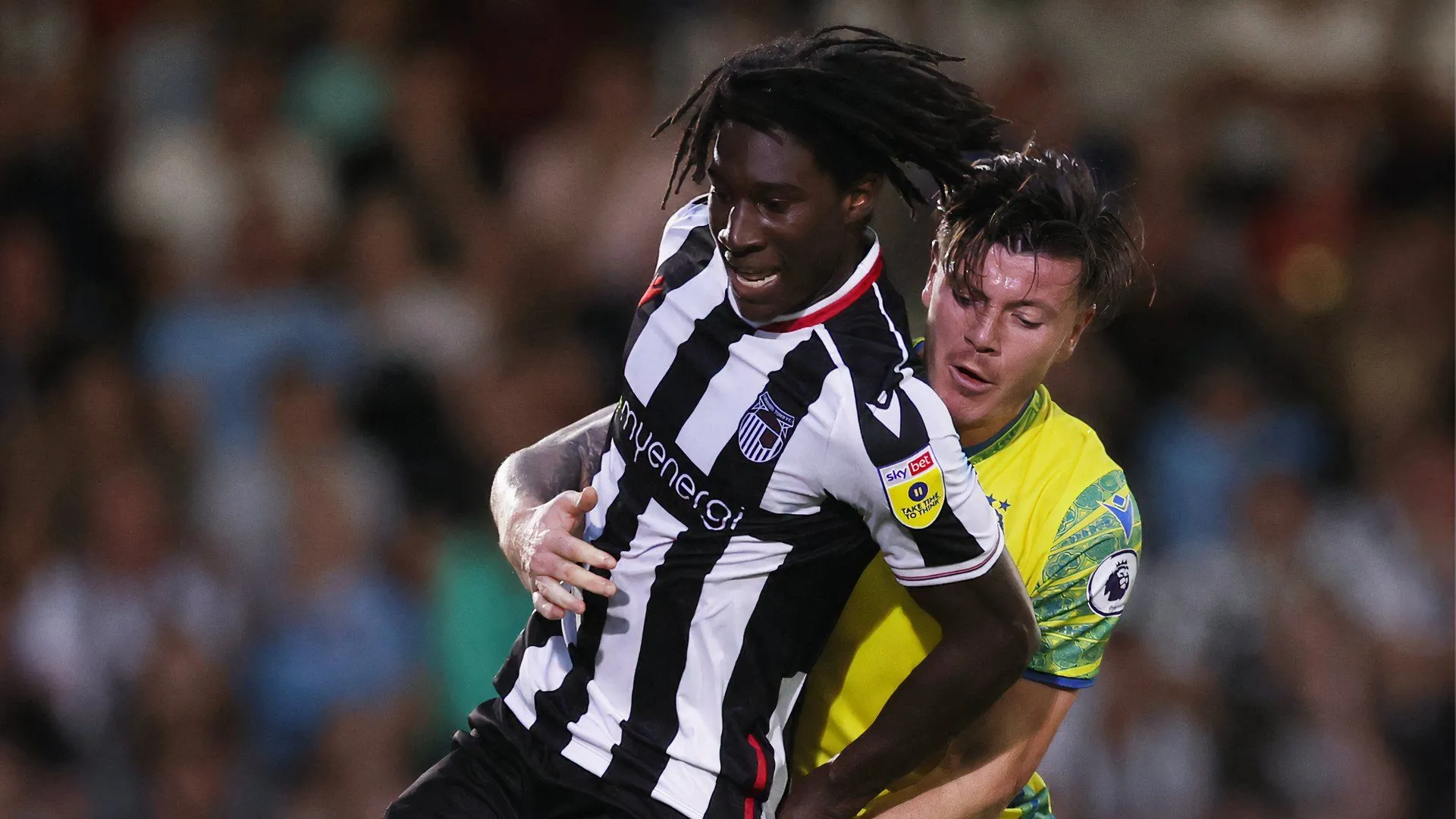 Chân dung tiền đạo trẻ Bim Pepple của Plymouth Argyle, người được kỳ vọng tỏa sáng ở League One