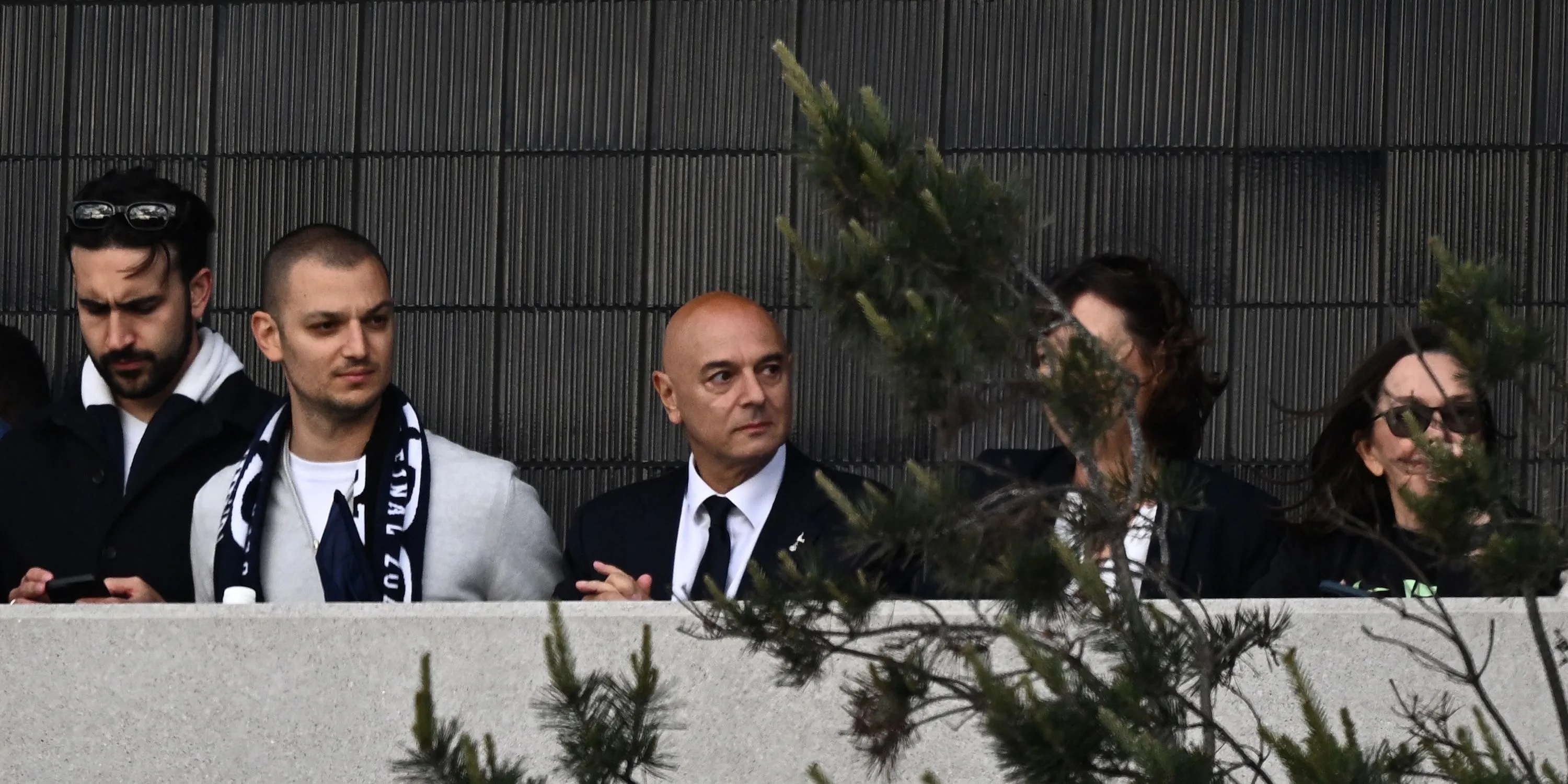 Chủ tịch Daniel Levy của Tottenham Hotspur thể hiện sự tự tin trong thương vụ Morgan Gibbs-White