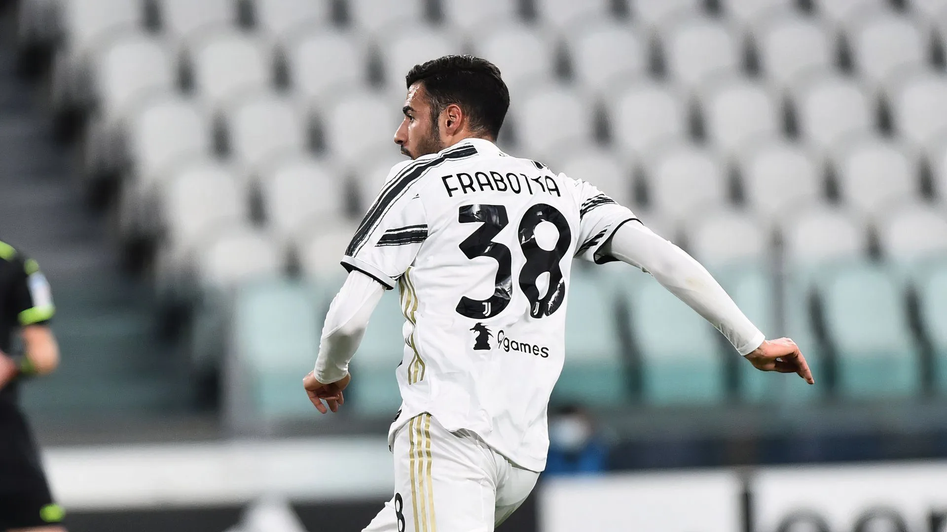 Gianluca Frabotta thi đấu cho West Bromwich Albion