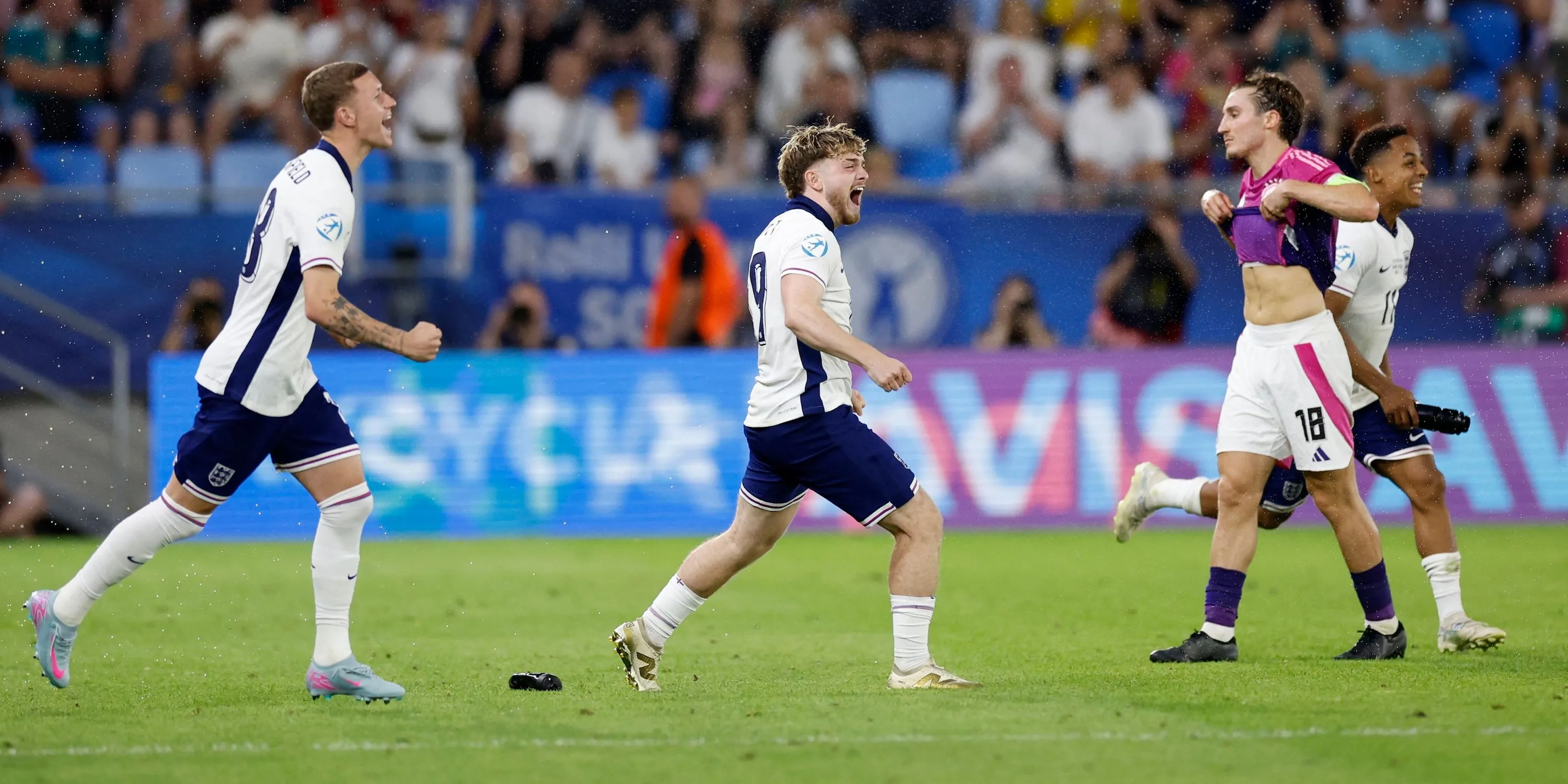 Harvey Elliott thể hiện phong độ ấn tượng trong màu áo U21 Anh