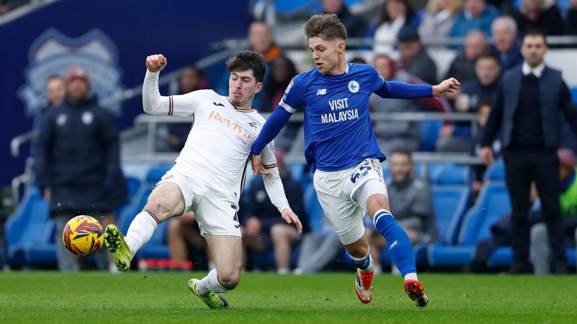 Hậu vệ Josh Key trong màu áo Swansea City, mục tiêu chuyển nhượng của Middlesbrough