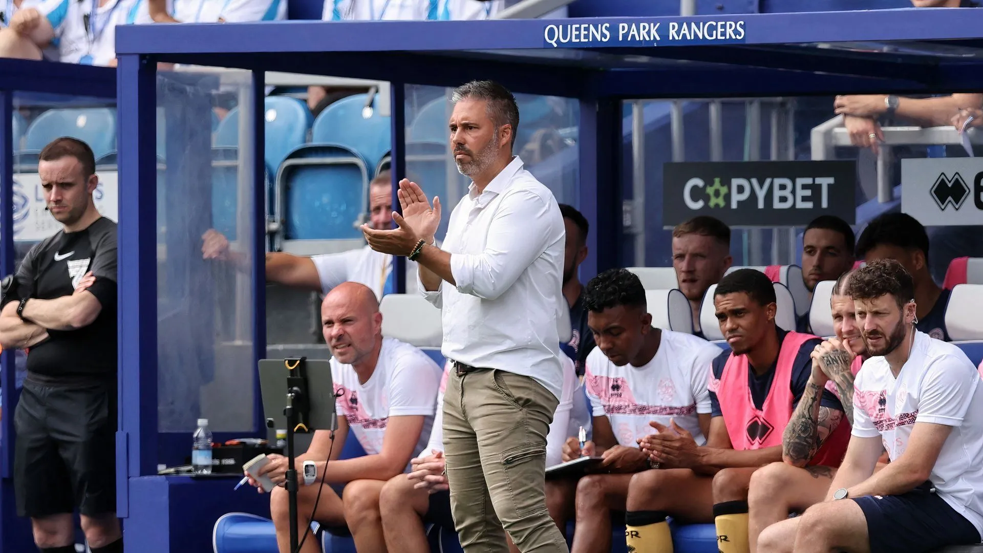 Marti Cifuentes trong thời gian dẫn dắt Queens Park Rangers (QPR).