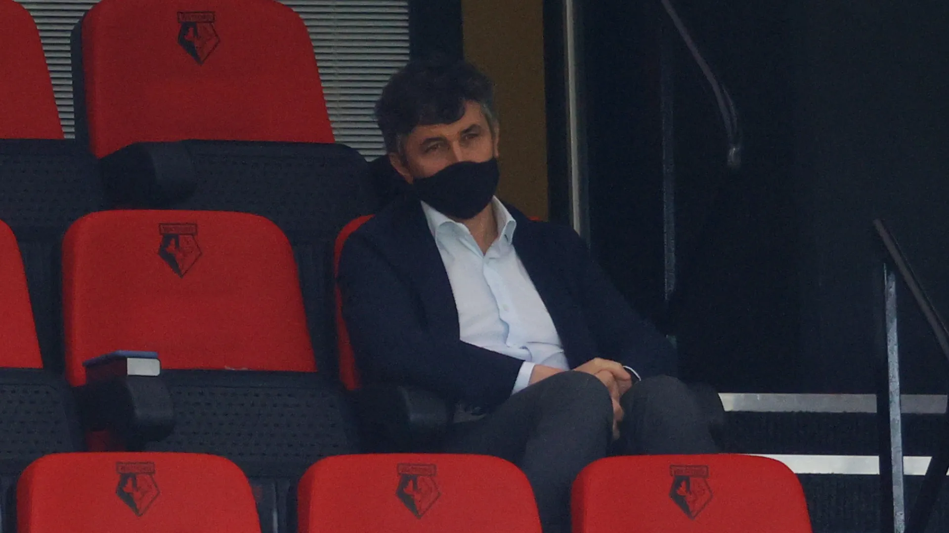 Ông chủ Watford, Gino Pozzo, với quyết định không bán cầu thủ trụ cột.