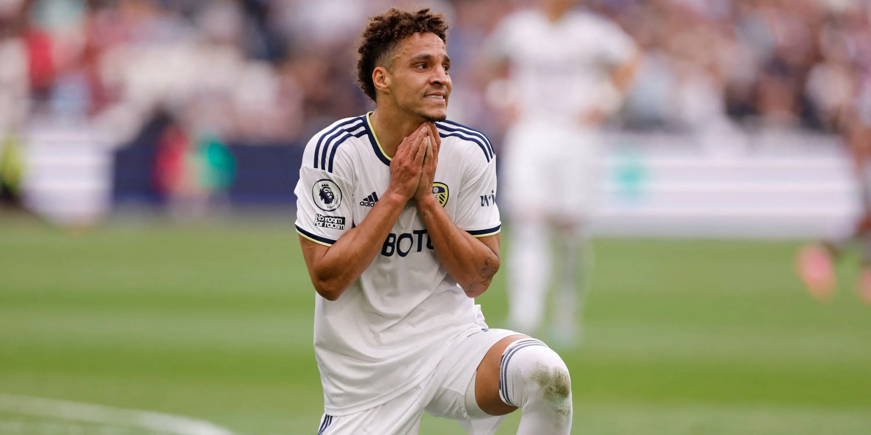 Rodrigo trong màu áo Leeds United sau khi chuyển đến từ Valencia