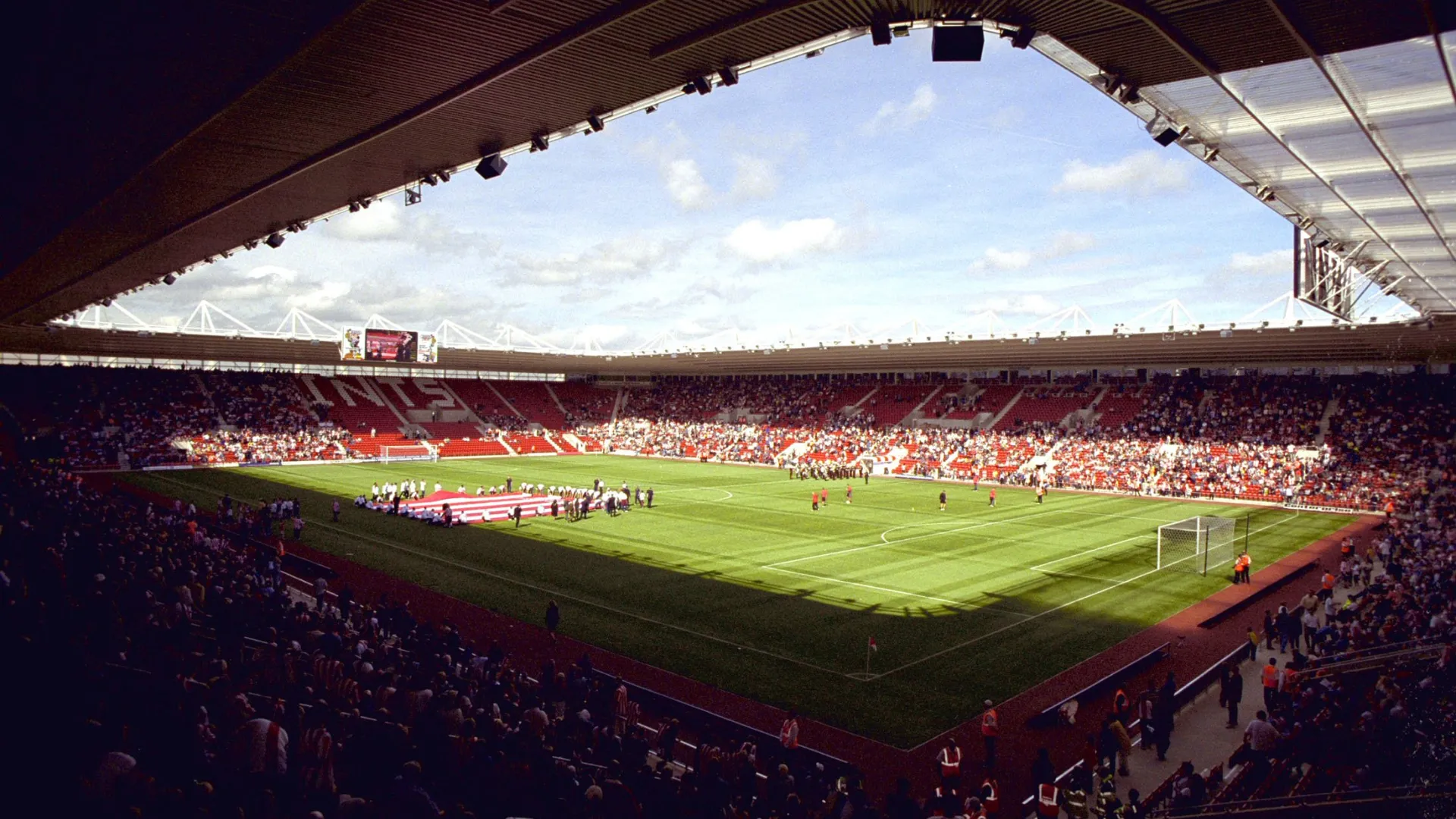Toàn cảnh sân vận động St Mary's, sân nhà của Southampton
