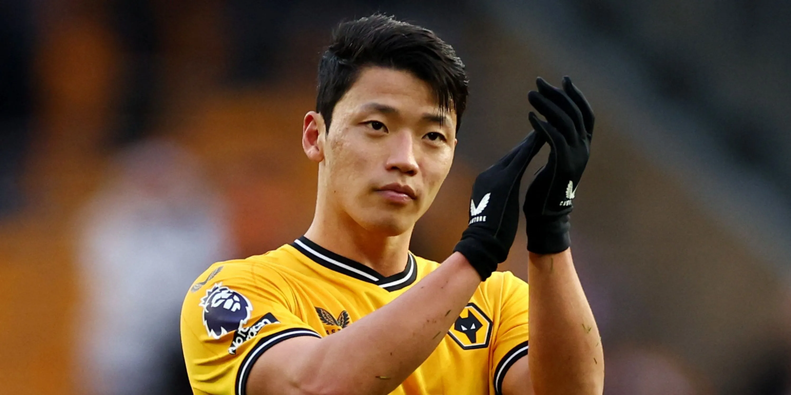 Hwang Hee-chan trong màu áo Wolves