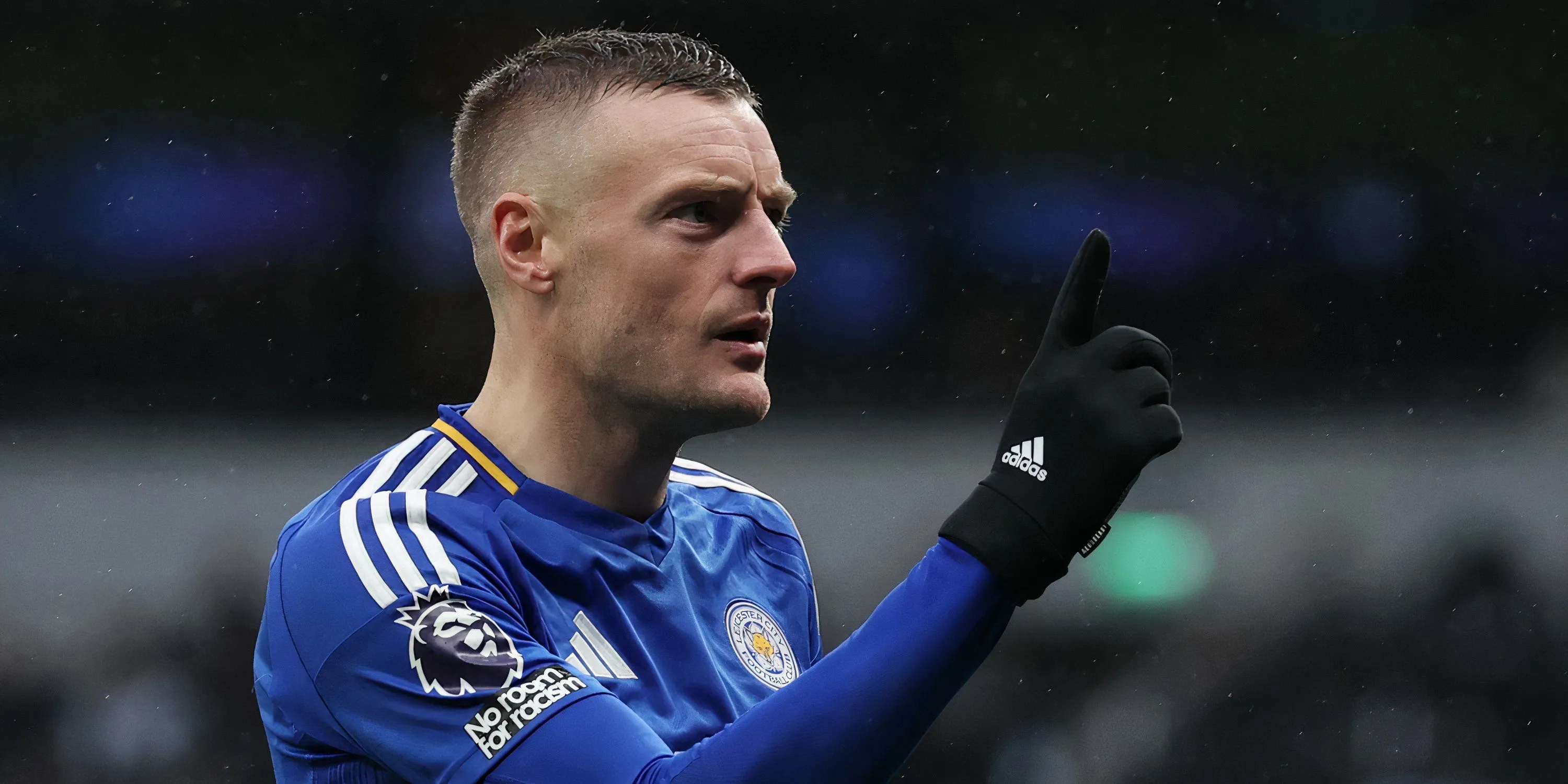 Jamie Vardy ăn mừng bàn thắng cho Leicester City tại Premier League
