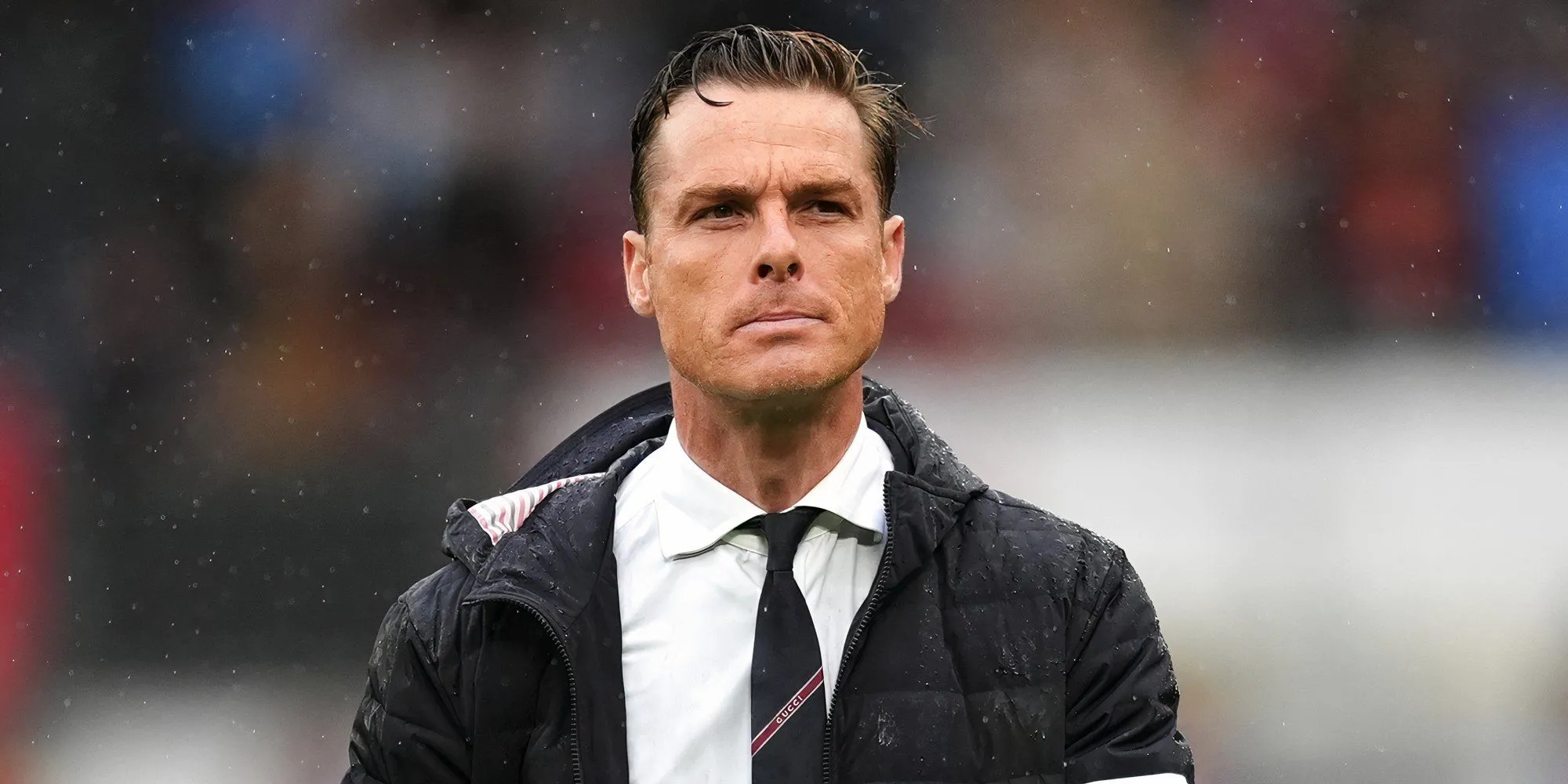 Cầu thủ Burnley thi đấu tại Premier League, bối cảnh cho vụ kiện đòi bồi thường từ Everton vì vi phạm PSR.