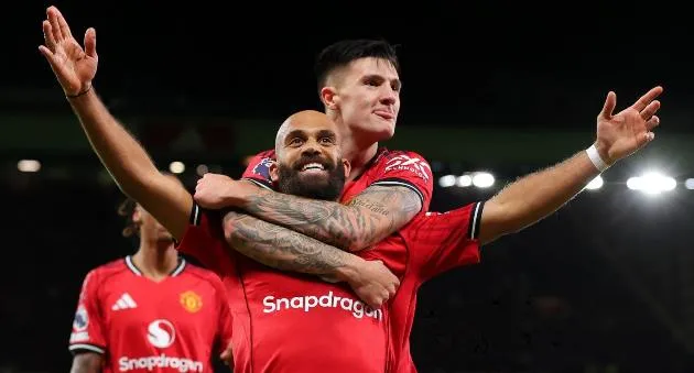 Bryan Mbeumo ăn mừng bàn thắng giúp Man United tìm lại cảm hứng tại Old Trafford