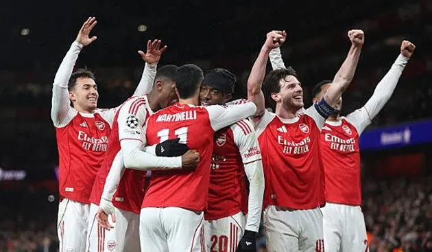 Arsenal dễ dàng đánh bại Bayern Munich trên sân nhà