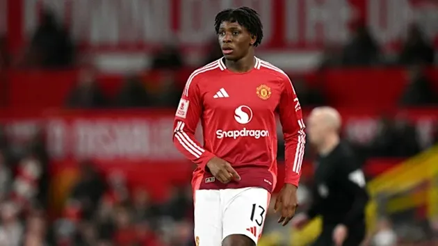 Patrick Dorgu tương tác với bài đăng chỉ trích HLV Ruben Amorim