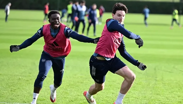 Arsenal cần giữ sự ổn định và mặt thành tích để đua vô địch, do đó nhiều trụ cột khó được nghỉ ngơi