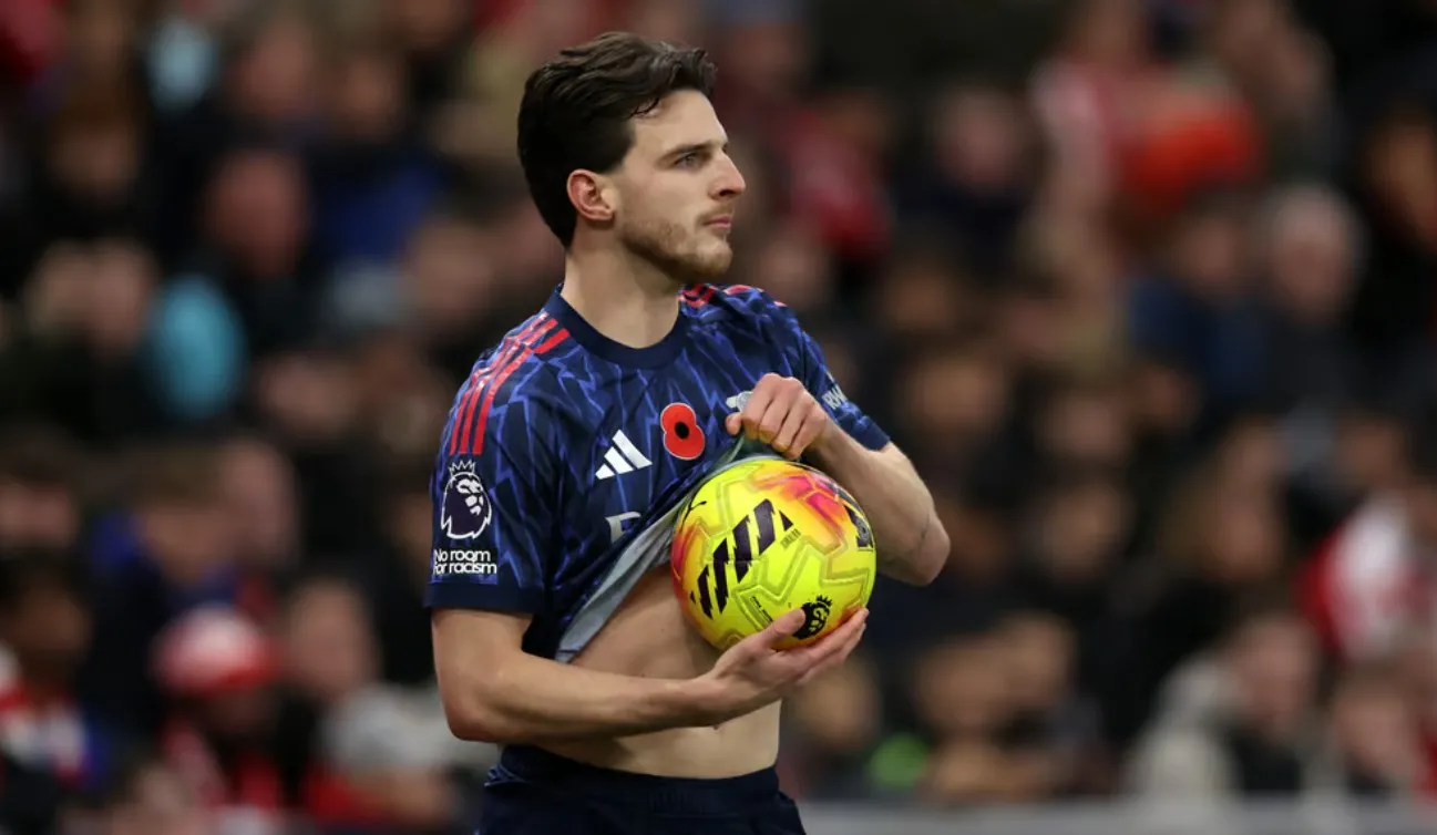 Rice thưởng thức thực hiện các tình huống cố định cho Arsenal.